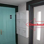Apartahotel Space Im Campus Der Jvp Schule