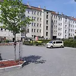 Space Im Campus Der Jvp Schule Apartahotel