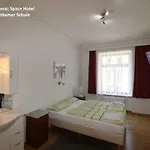 Space Im Campus Der Jvp Schule Apartahotel *