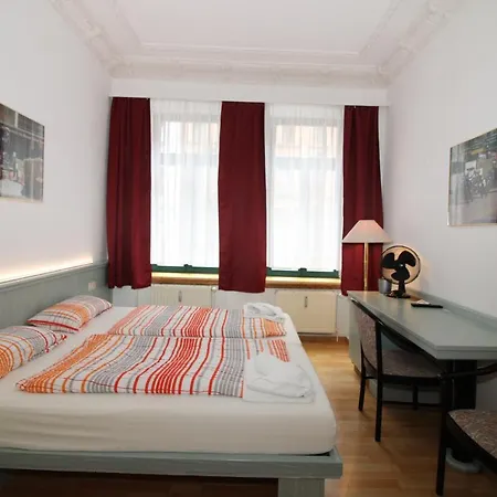 Hotel apartamentowy Space Im Campus Der Jvp Schule