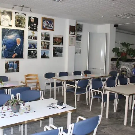 Space Im Campus Der Jvp Schule Aparthotel Leipzig