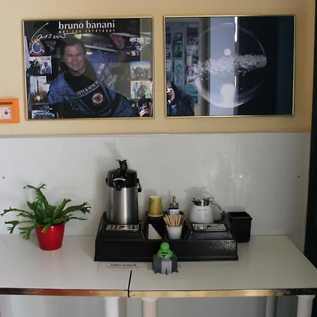 Space Im Campus Der Jvp Schule * Lipsko