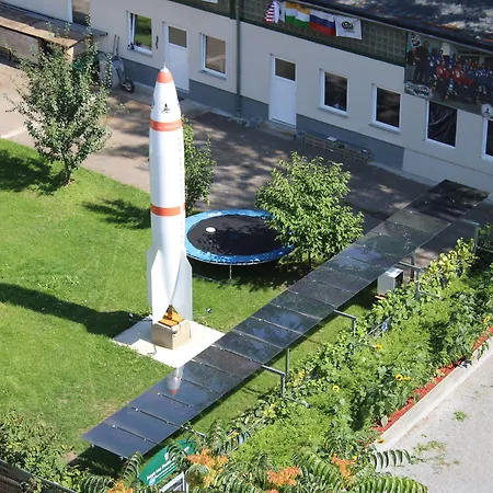 Aparthotel Space Im Campus Der Jvp Schule