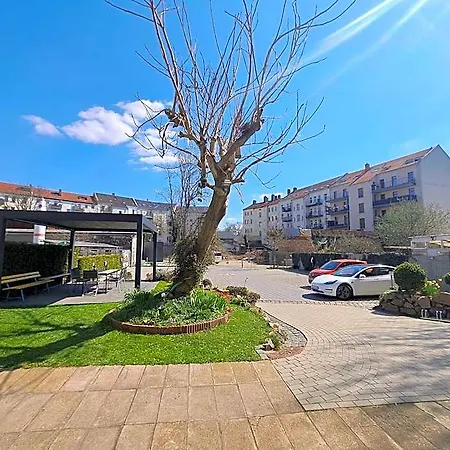 Aparthotel Space Im Campus Der Jvp Schule Leipzig
